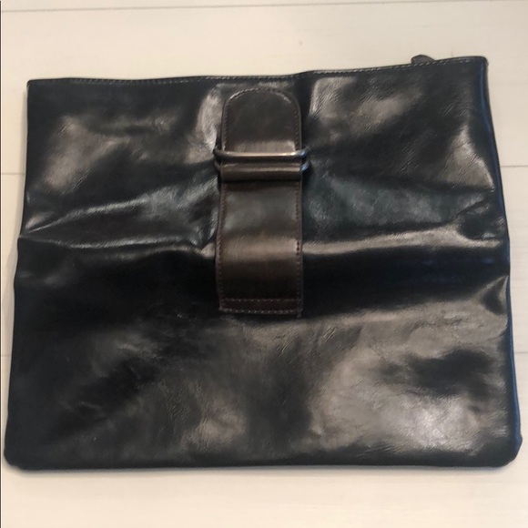 Clutch - Picture 3 of 5